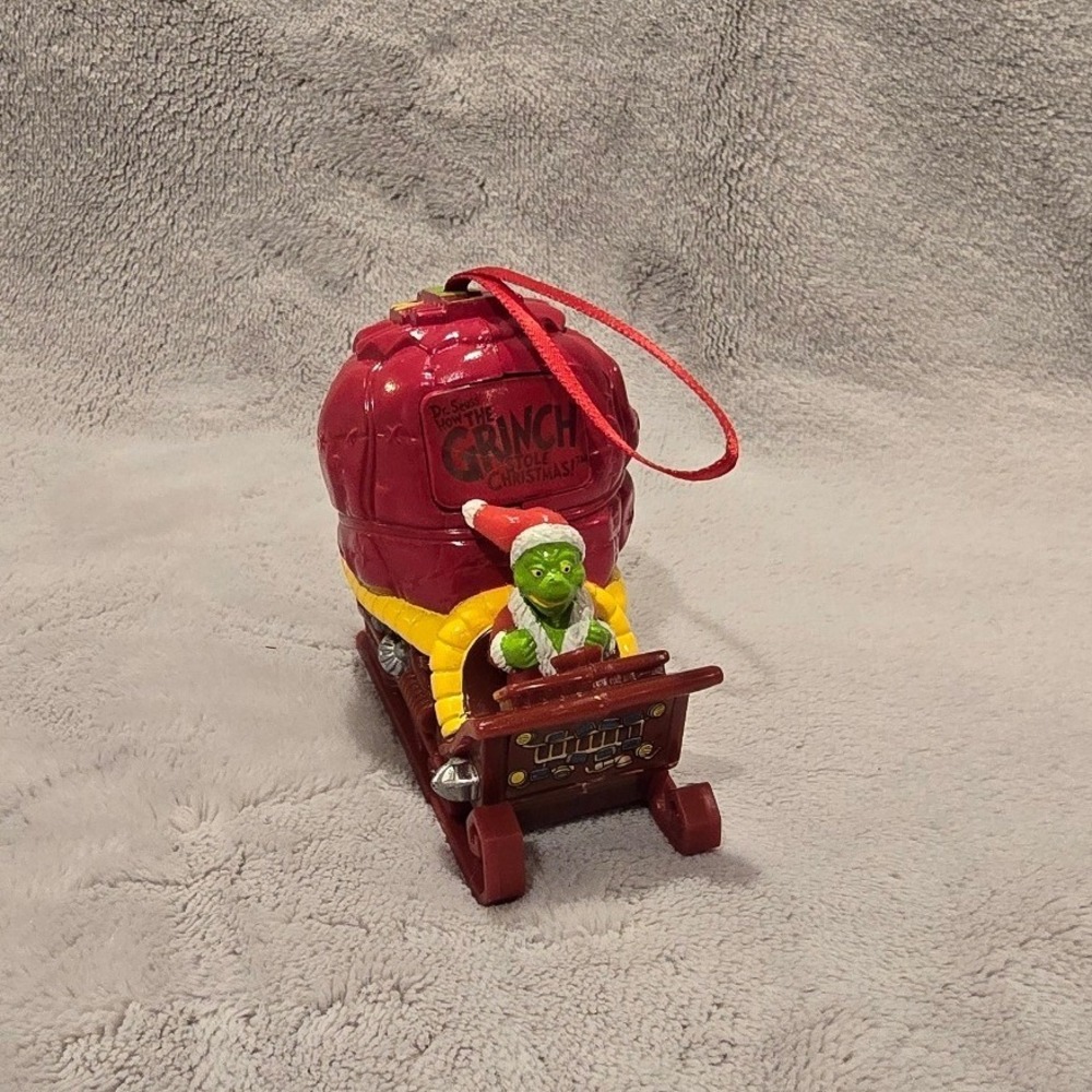 Dr Seuss How The Grinch Stole Christmas 3" Grinch Sleigh Ornament